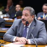 Comissão aprova projeto que pretende tornar a internet mais segura e acessível para idosos