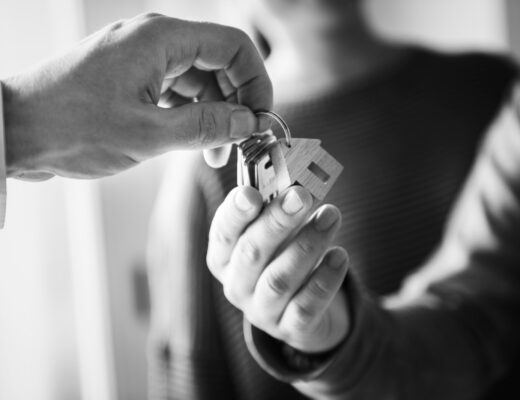 Justiça anula contrato eletrônico e aponta falhas em plataforma de assinatura; caso reforça a importância da certificação digital ICP-Brasil