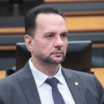 Comissão da Câmara aprova projeto que permite optar por documentos oficiais em formato digital